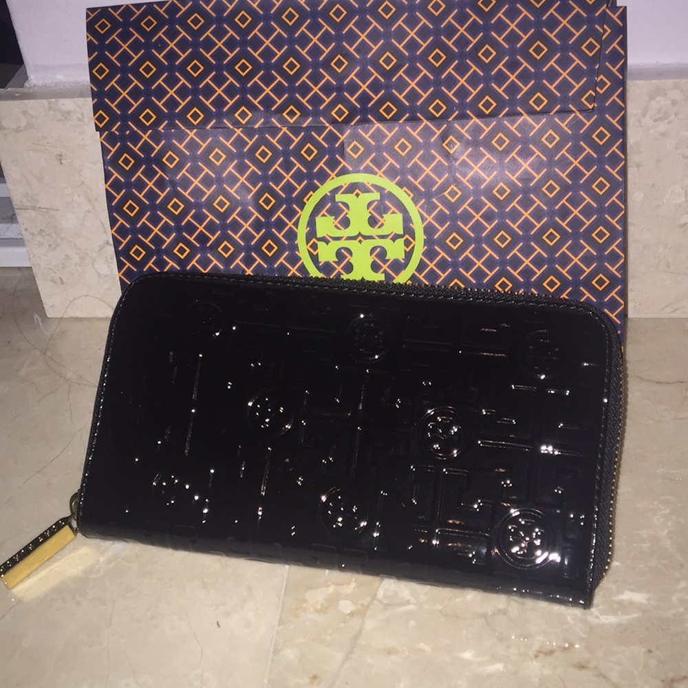 NEW Tory butch wallet